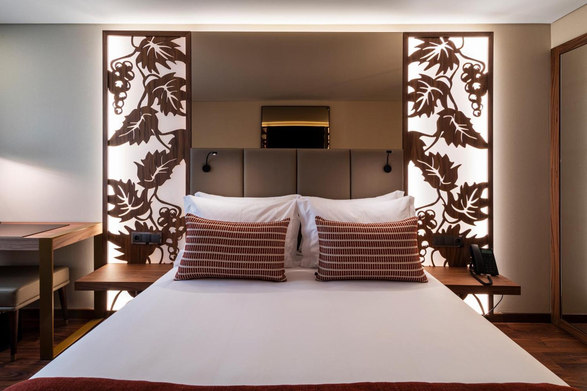 Superior Double Room with Balcony,1619821551:JPEG