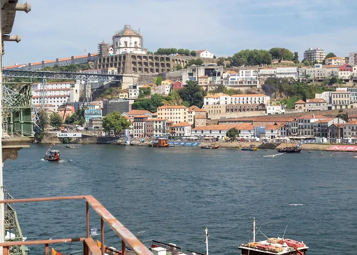 Oporto Home - River Front